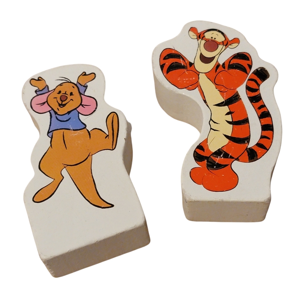 Lot Of 2 Disney Winnie The Pooh Classic‎ White Roo And Tigger Wooden Block